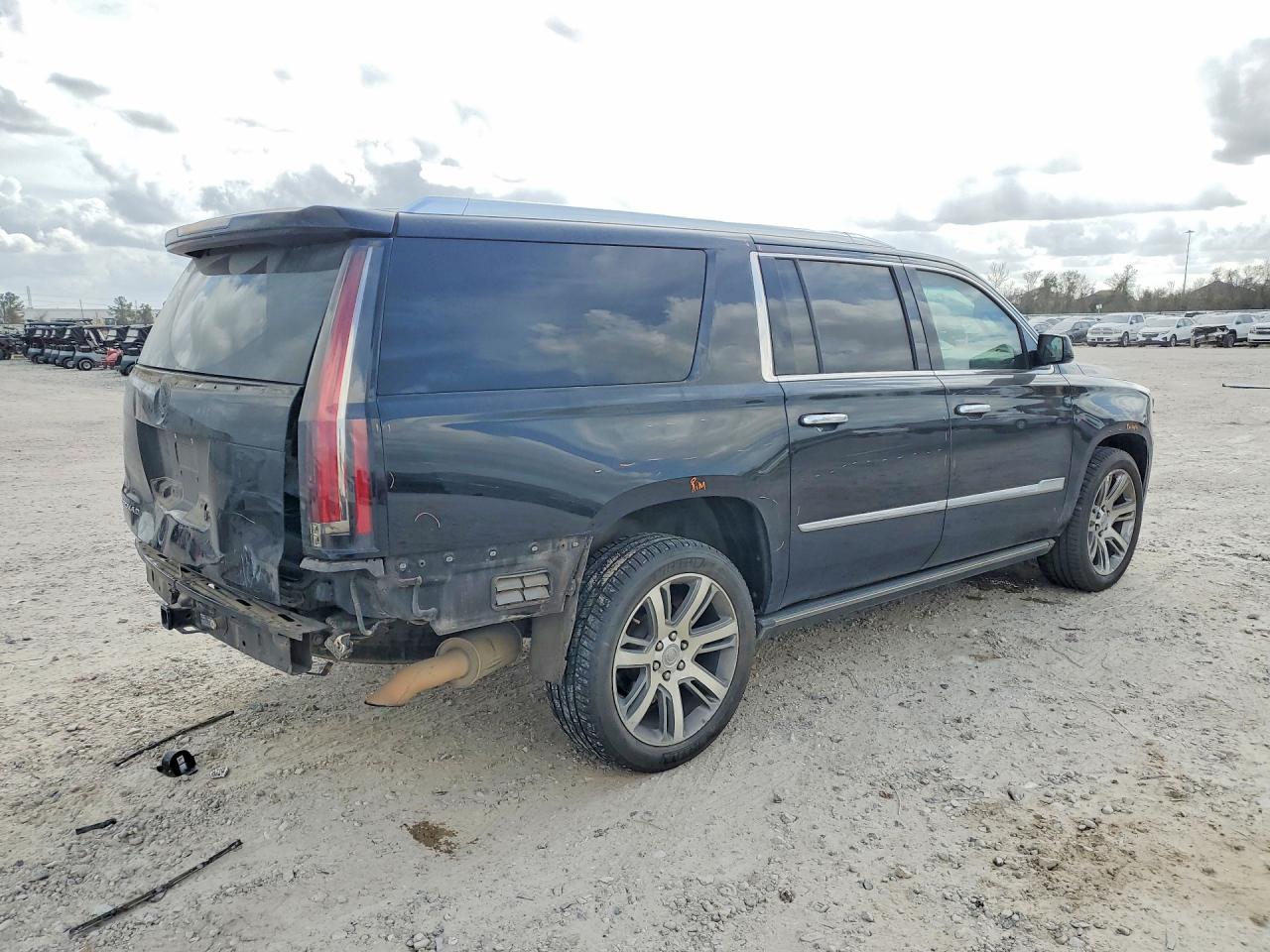 2015 CADILLAC ESCALADE ESV PREMIUM photo 5