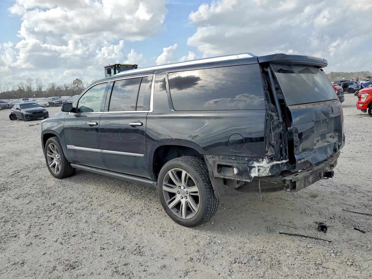 2015 CADILLAC ESCALADE ESV PREMIUM photo 3