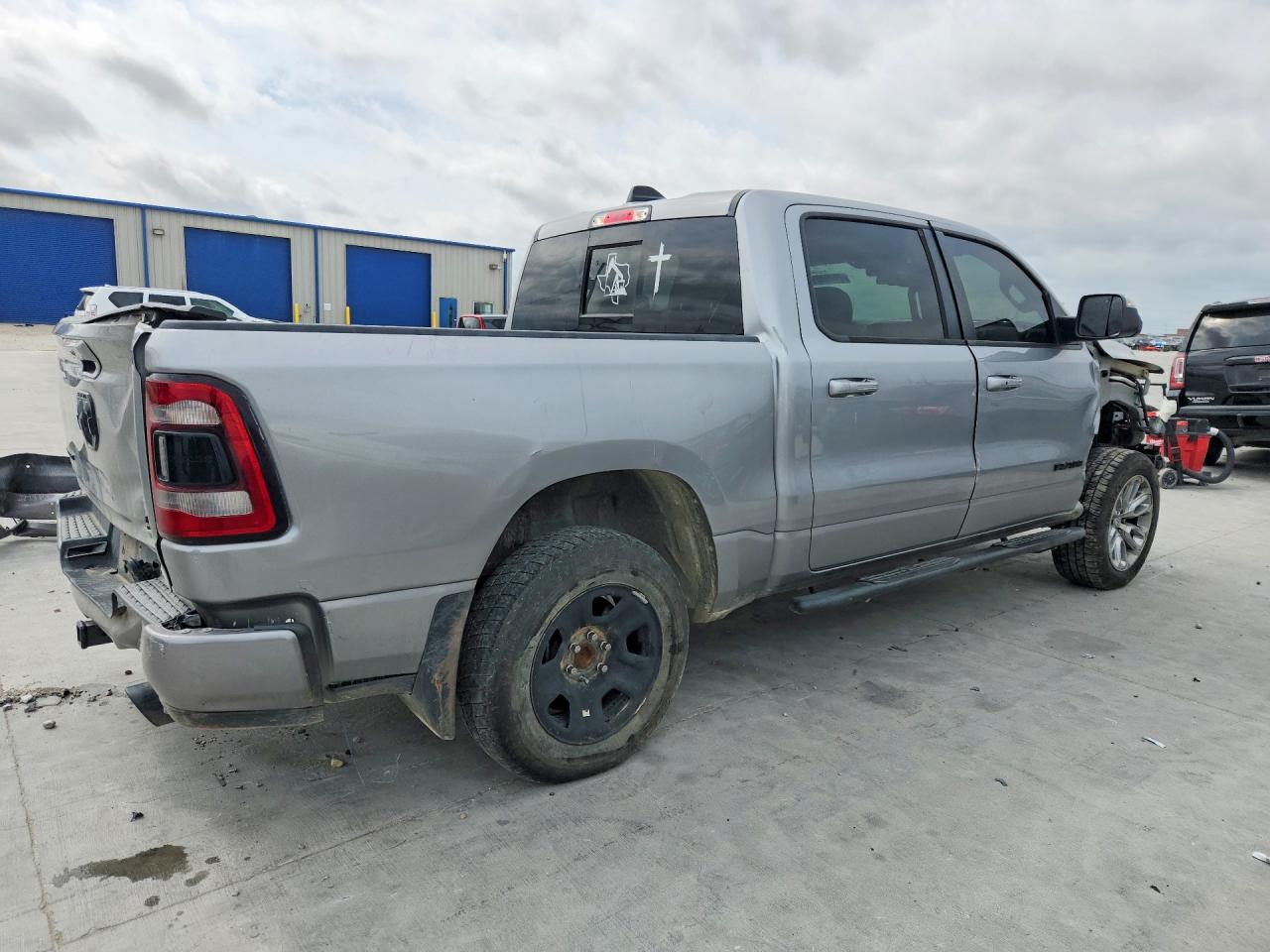 2019 RAM 1500 REBEL photo 3