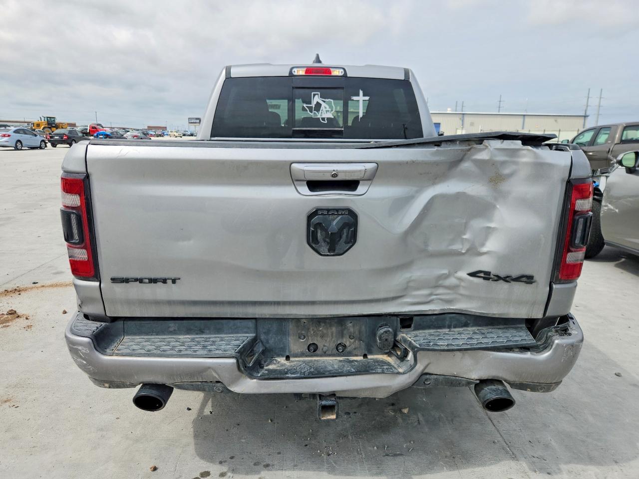 2019 RAM 1500 REBEL photo 6