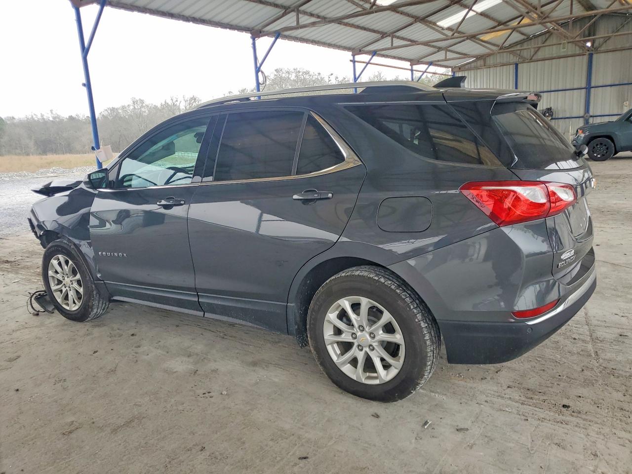 2018 CHEVROLET EQUINOX LT photo 2