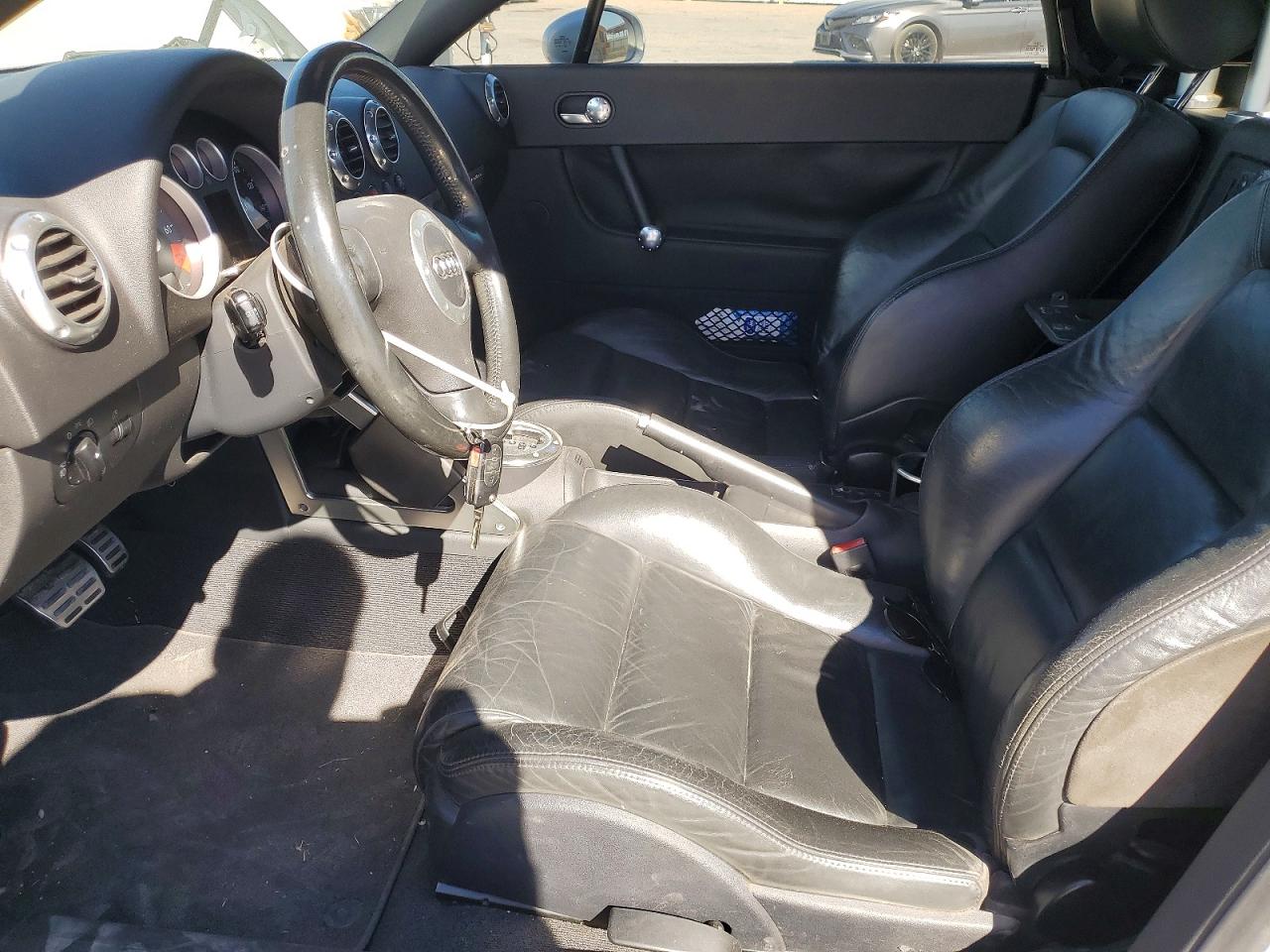2005 AUDI TT photo 7