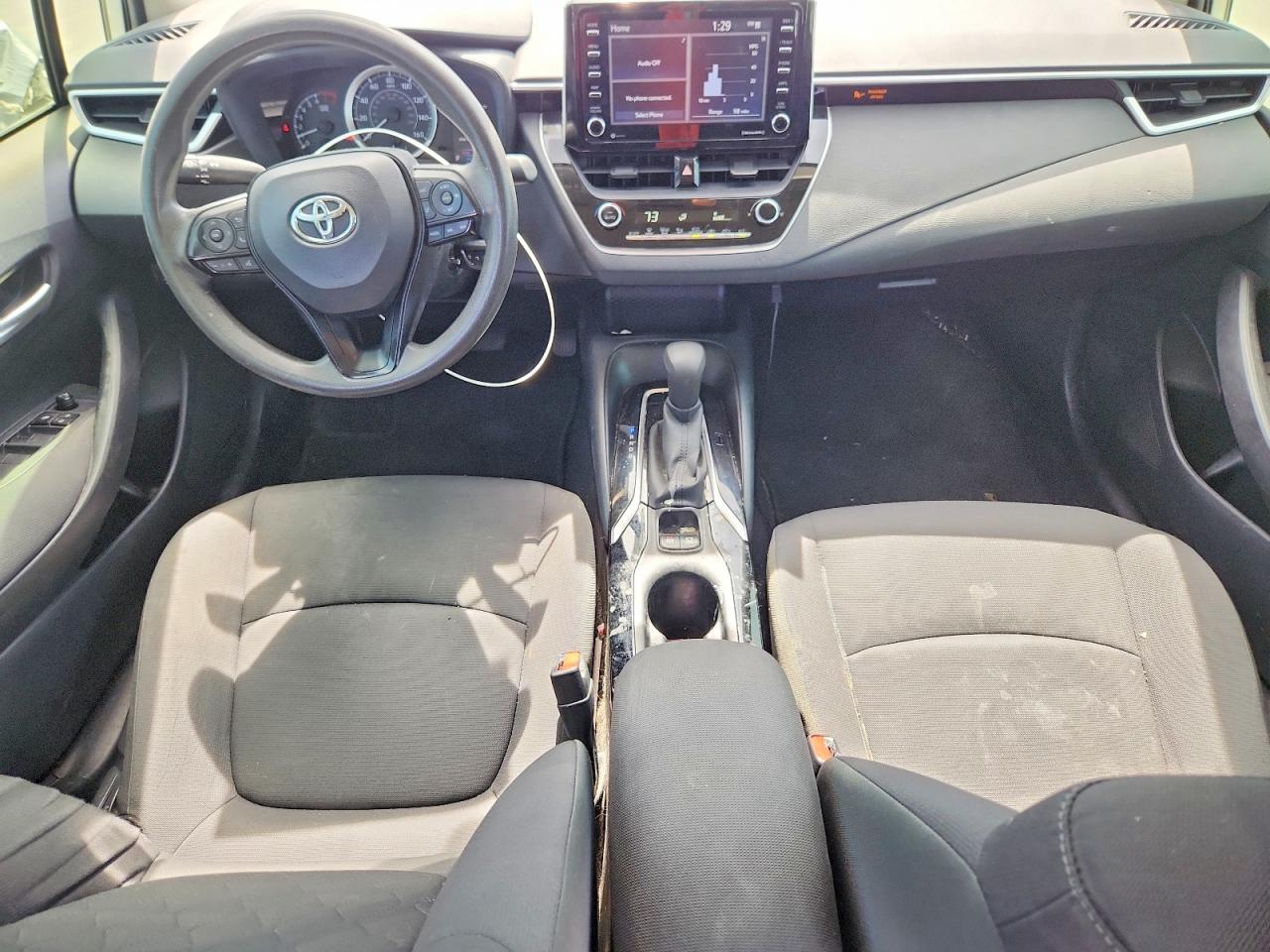 2021 TOYOTA COROLLA LE photo 22