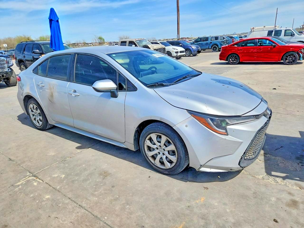 2021 TOYOTA COROLLA LE photo 10