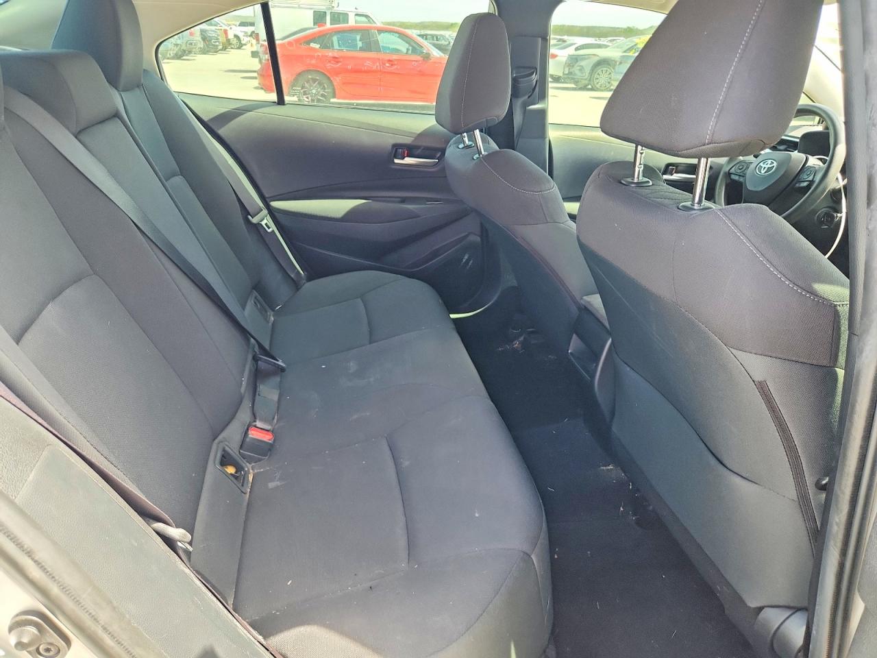 2021 TOYOTA COROLLA LE photo 28