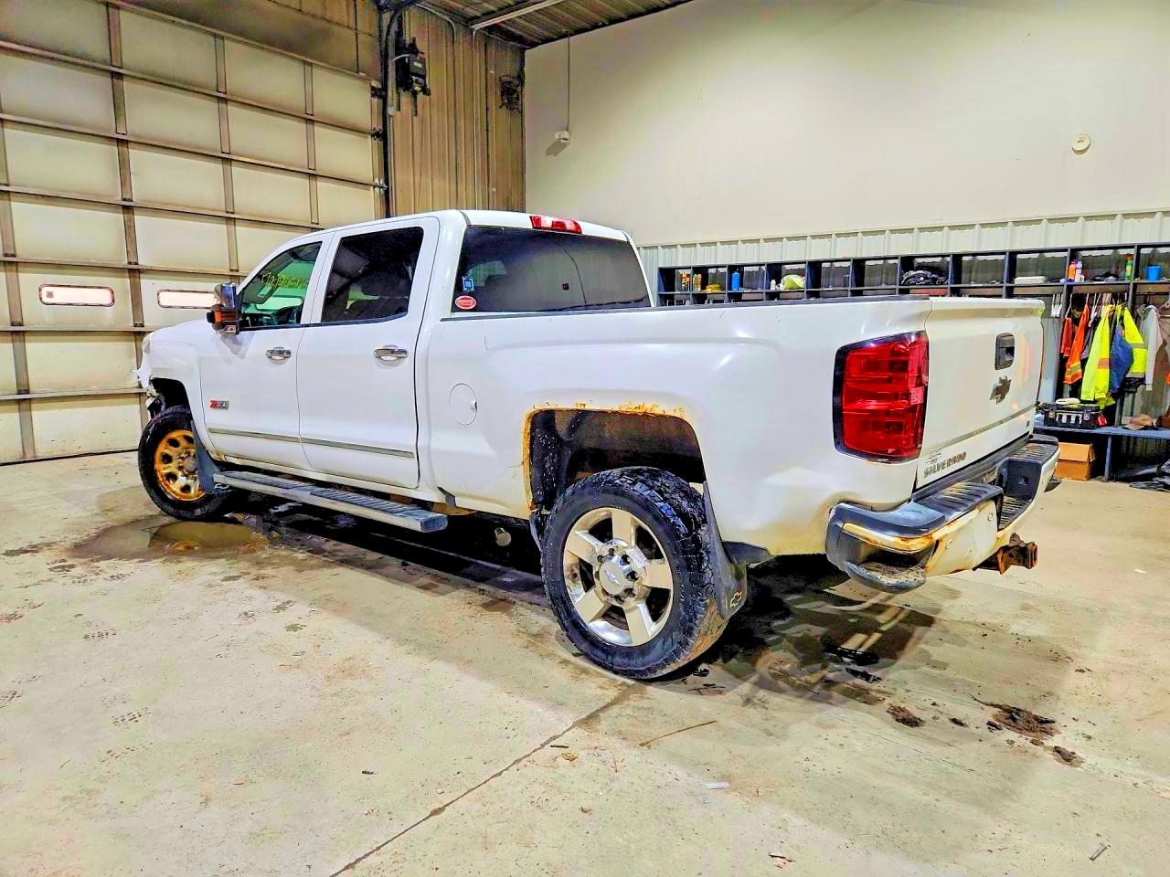 2016 CHEVROLET SILVERADO K2500 HEAVY DUTY LT photo 2