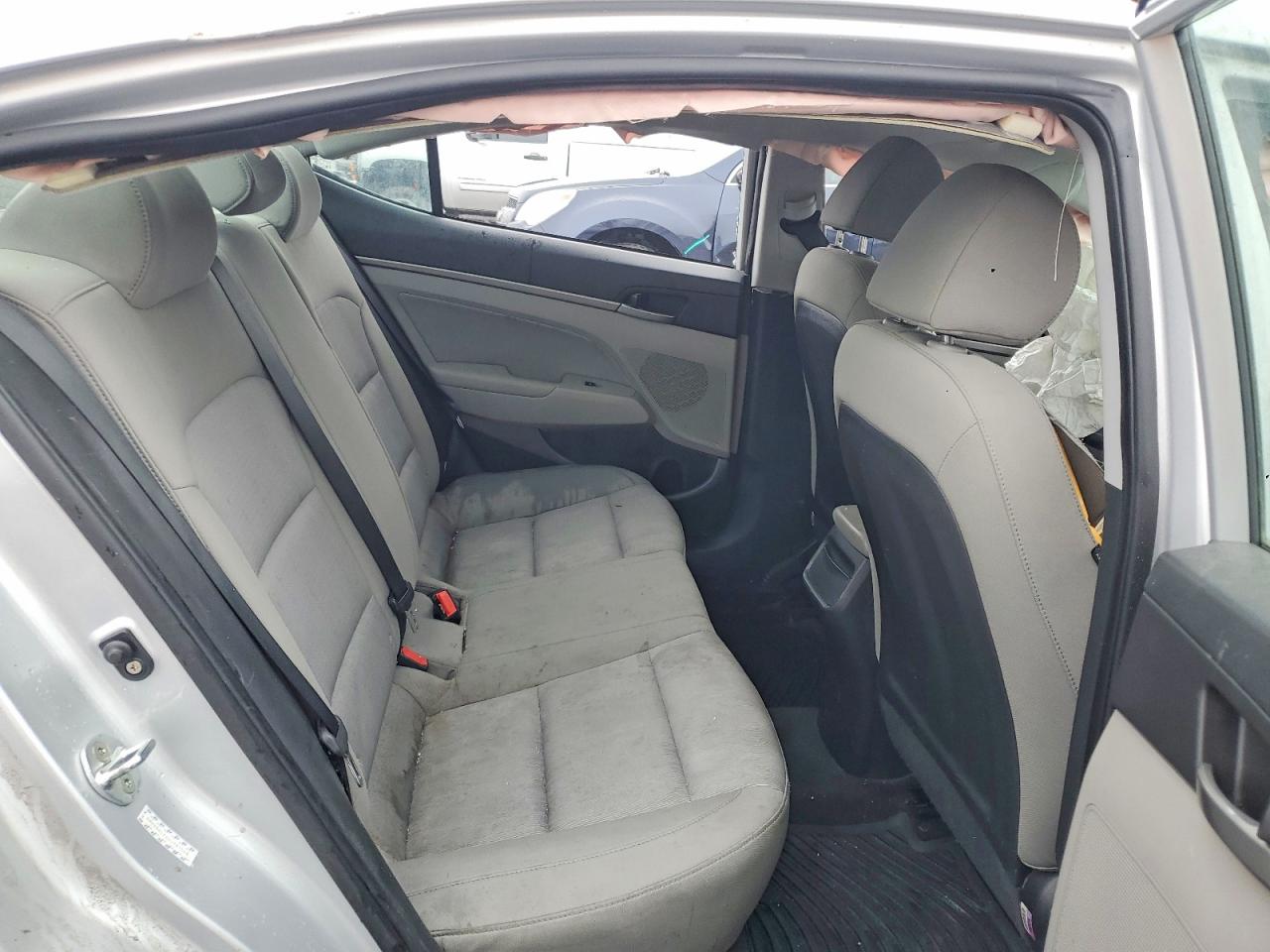 2017 HYUNDAI ELANTRA SE photo 28