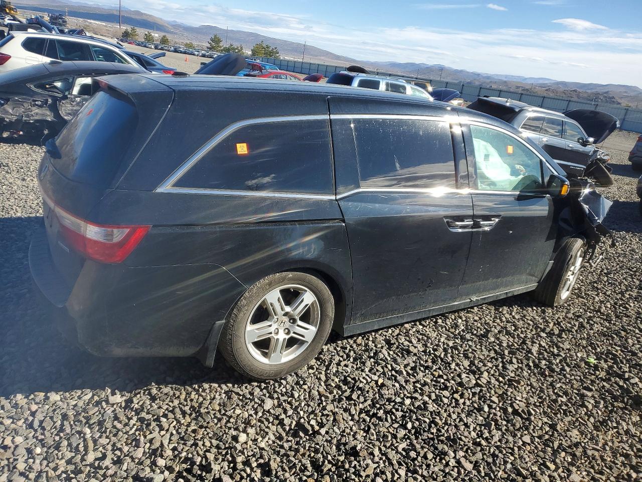 2012 HONDA ODYSSEY TOURING photo 5