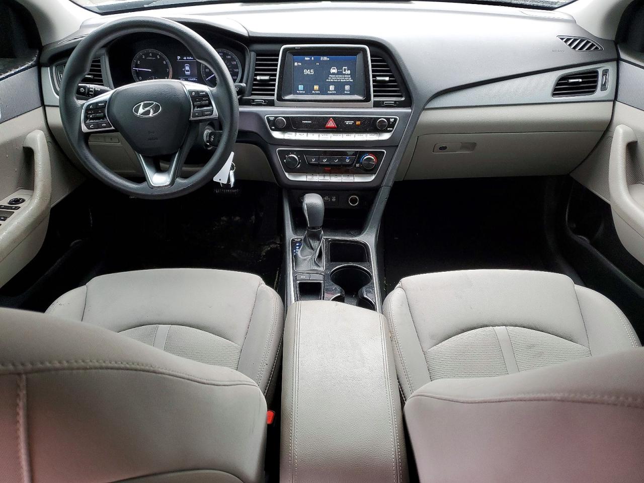 2018 HYUNDAI SONATA SE photo 22