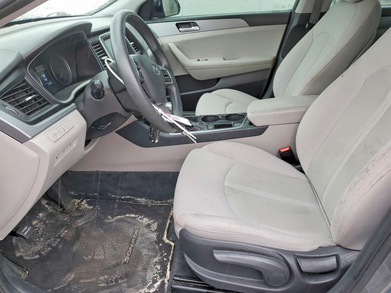 2018 HYUNDAI SONATA SE photo 19