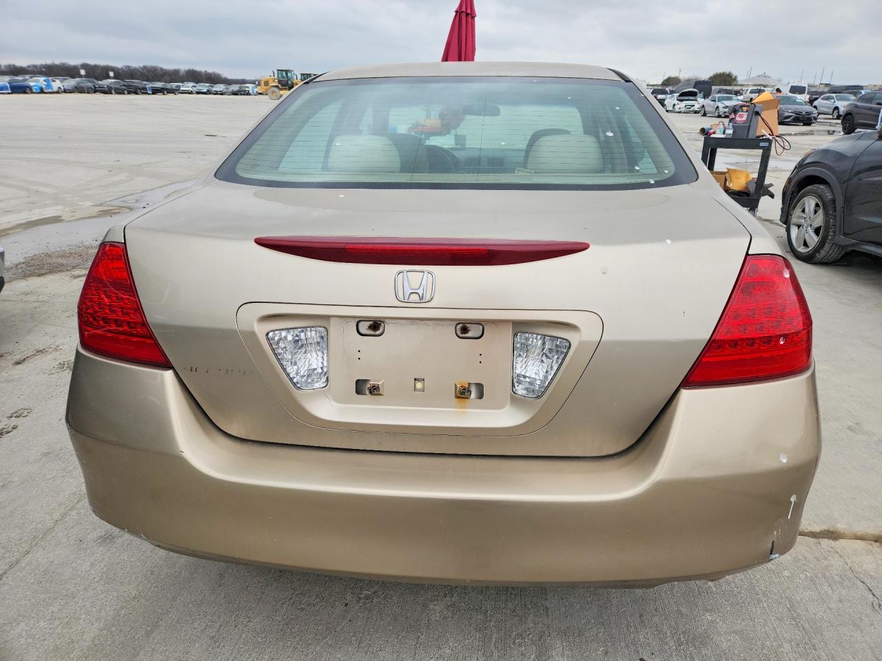 2006 HONDA ACCORD LX photo 11
