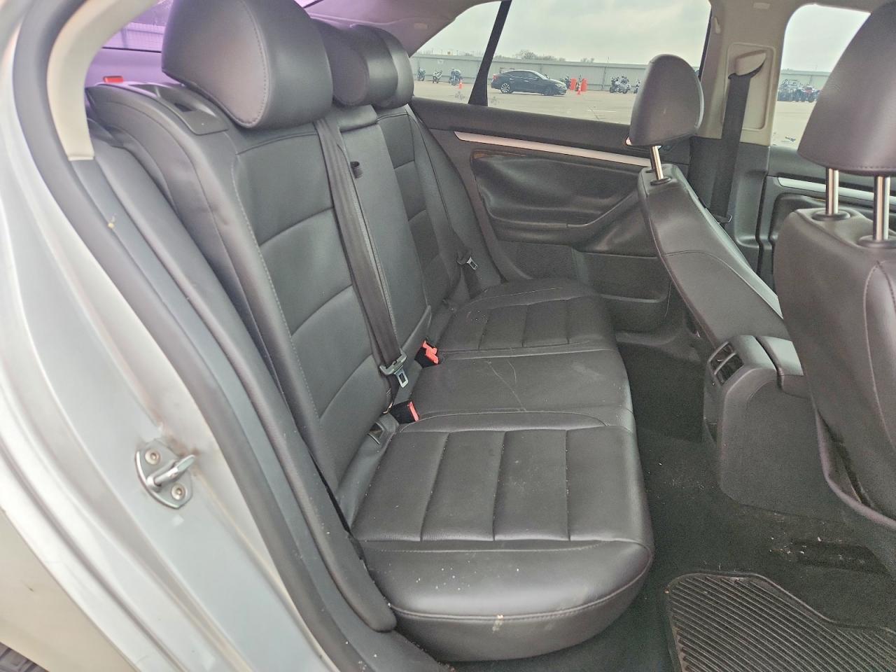 2007 VOLKSWAGEN JETTA WOLFSBURG photo 19