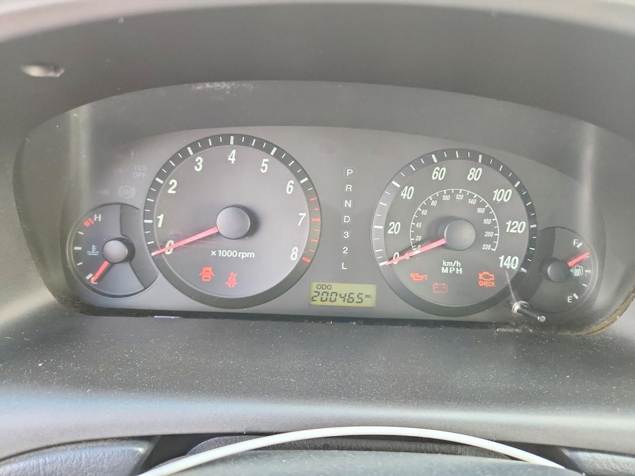2005 HYUNDAI ELANTRA GLS photo 25