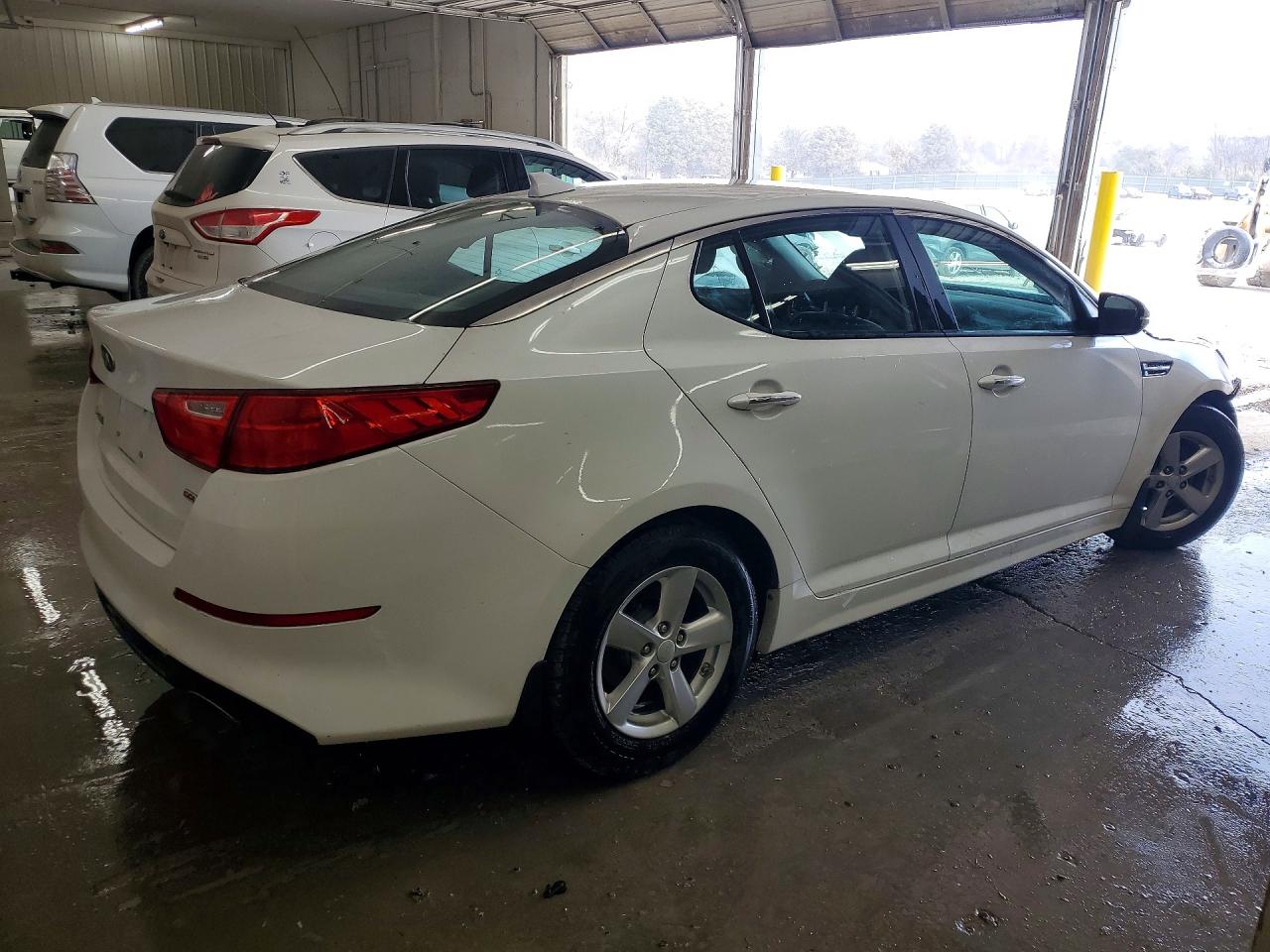2015 KIA OPTIMA LX photo 3