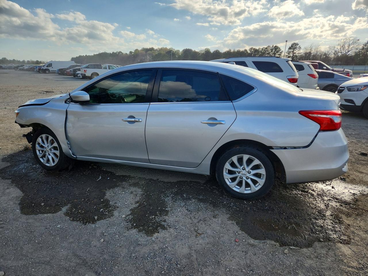 2019 NISSAN SENTRA SV photo 3