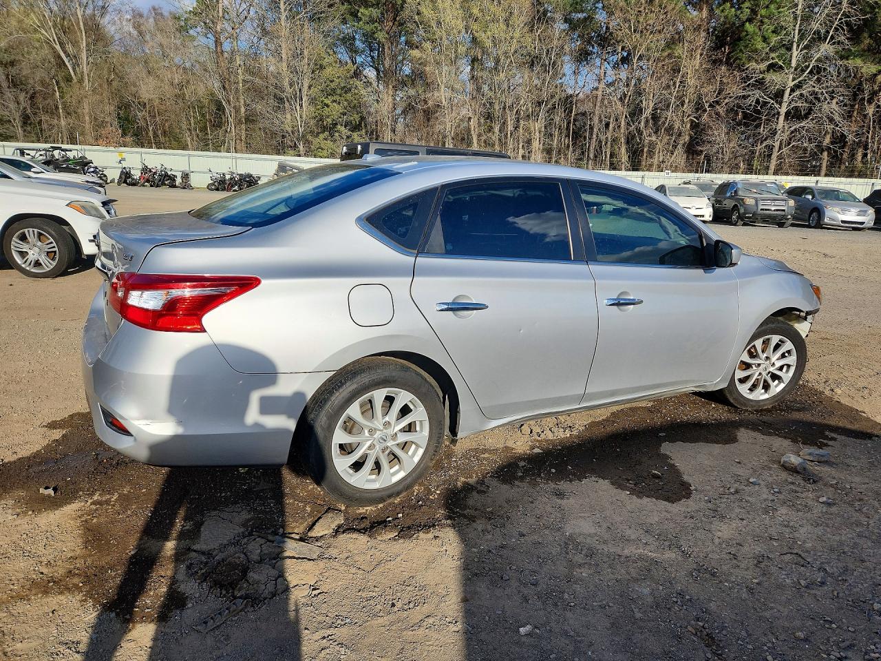 2019 NISSAN SENTRA SV photo 5