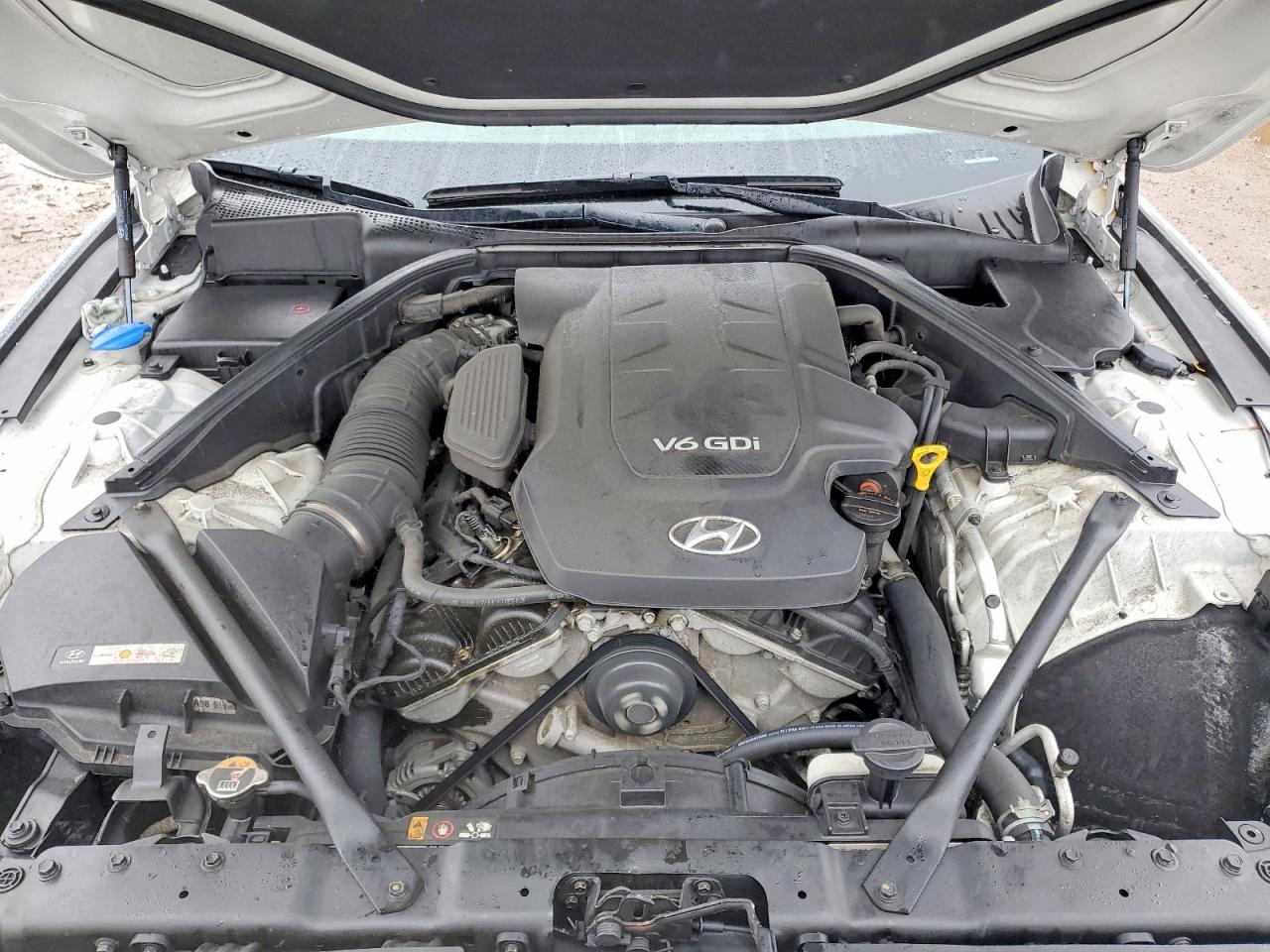 2015 HYUNDAI GENESIS 3.8L photo 21