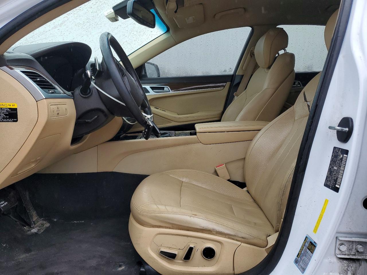 2015 HYUNDAI GENESIS 3.8L photo 13