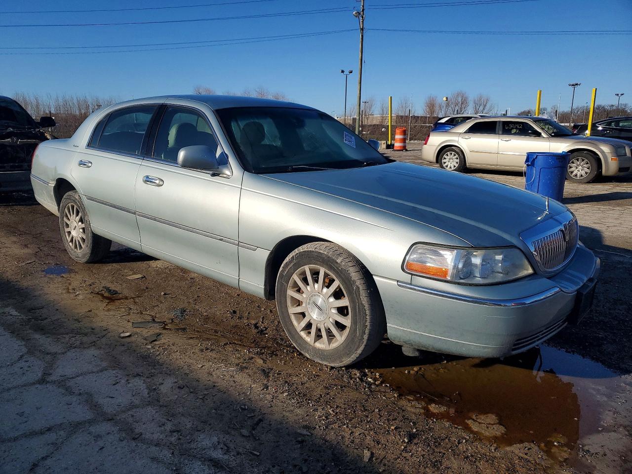 2007 LINCOLN TOWN CAR SIGNATURE photo 7