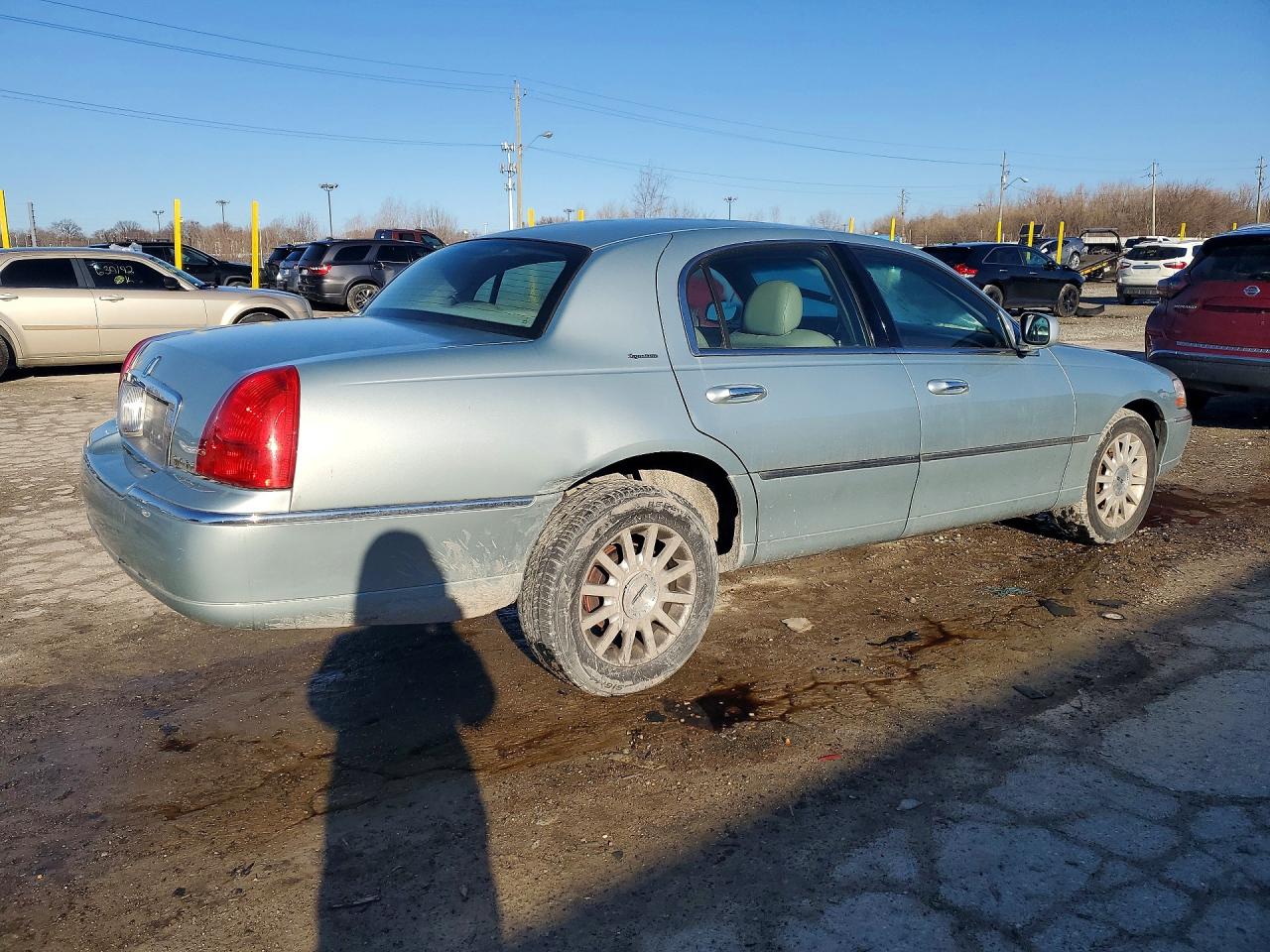 2007 LINCOLN TOWN CAR SIGNATURE photo 5
