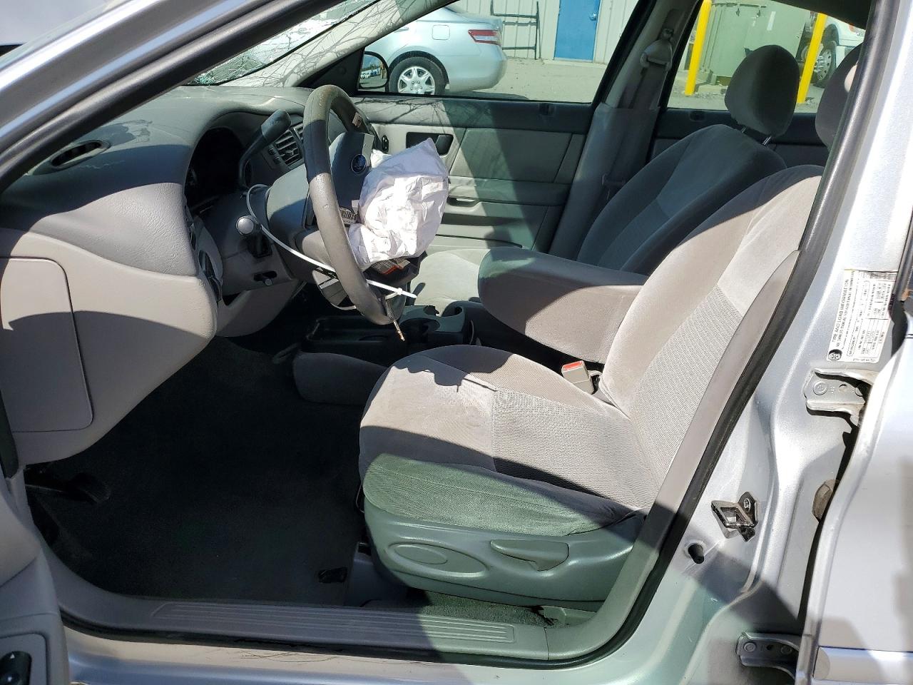 2005 FORD TAURUS SE photo 13
