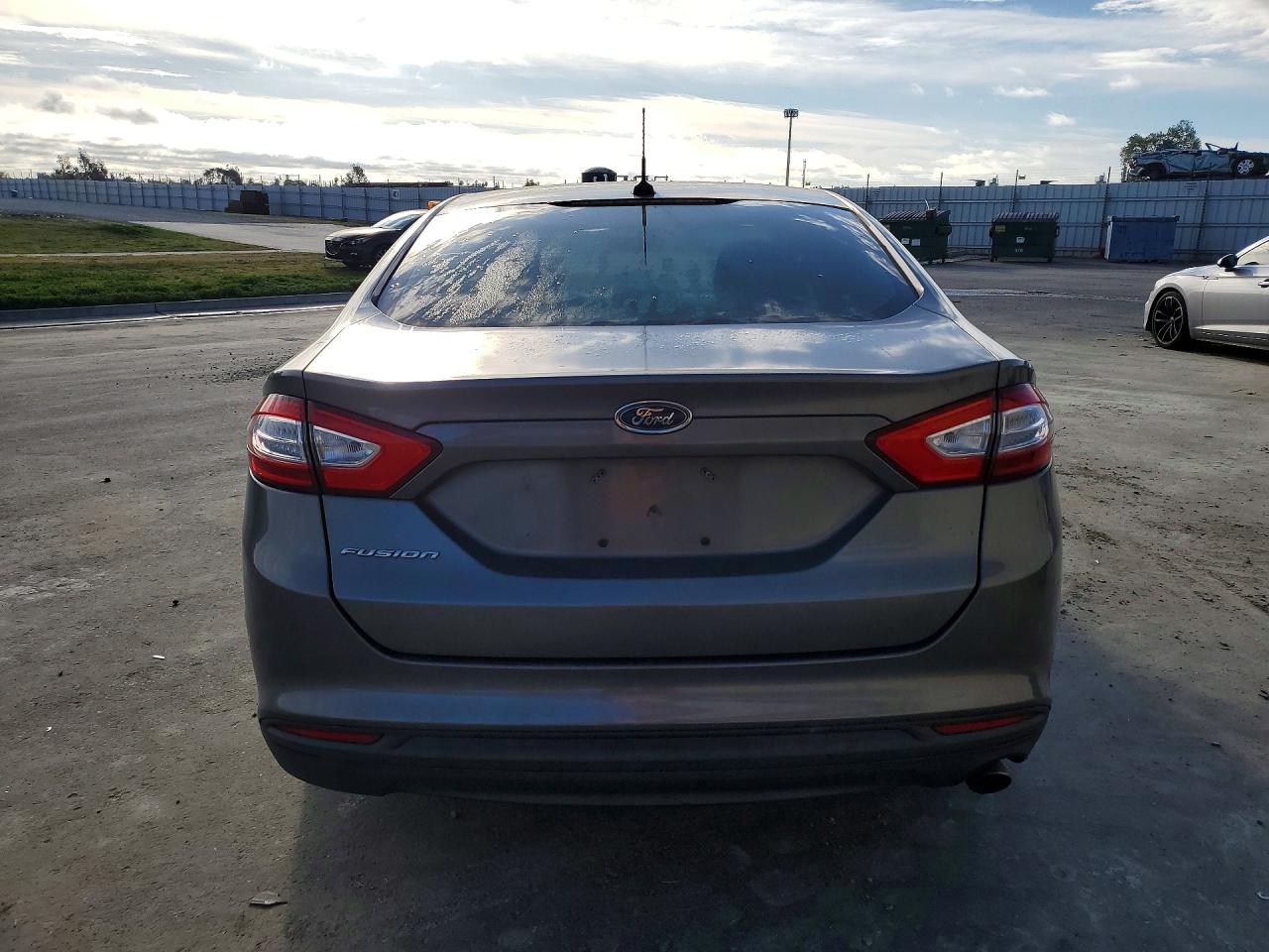 2014 FORD FUSION S photo 16