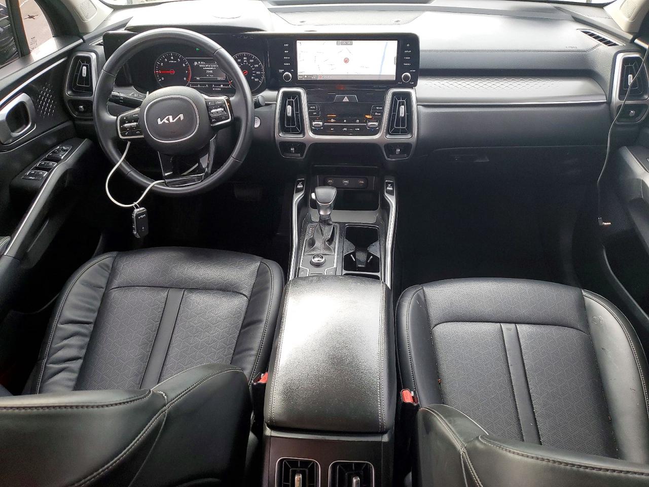 2022 KIA SORENTO S photo 22