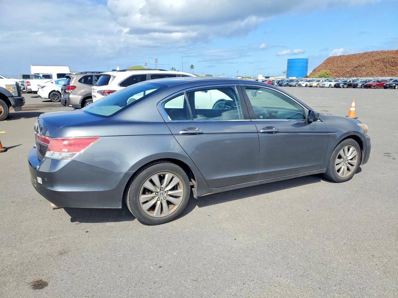2011 HONDA ACCORD EX photo 5