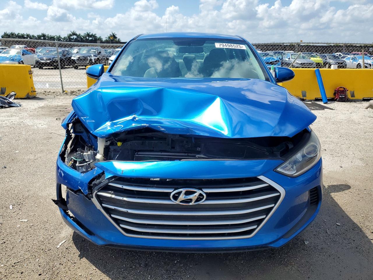 2018 HYUNDAI ELANTRA SE photo 9