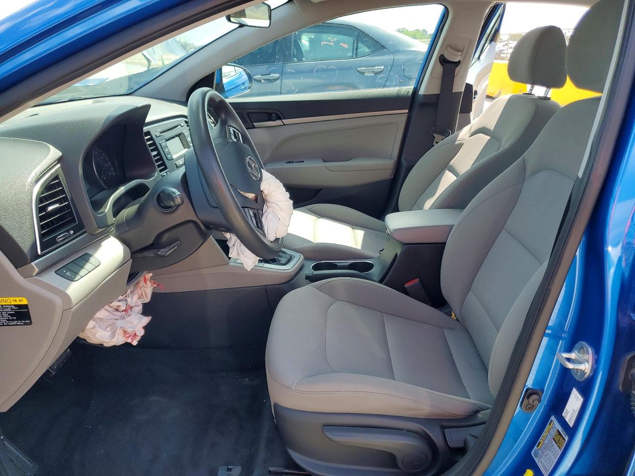 2018 HYUNDAI ELANTRA SE photo 13