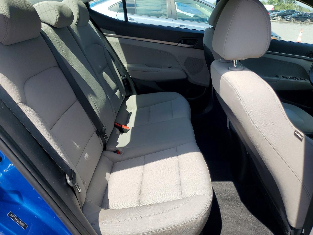 2018 HYUNDAI ELANTRA SE photo 19