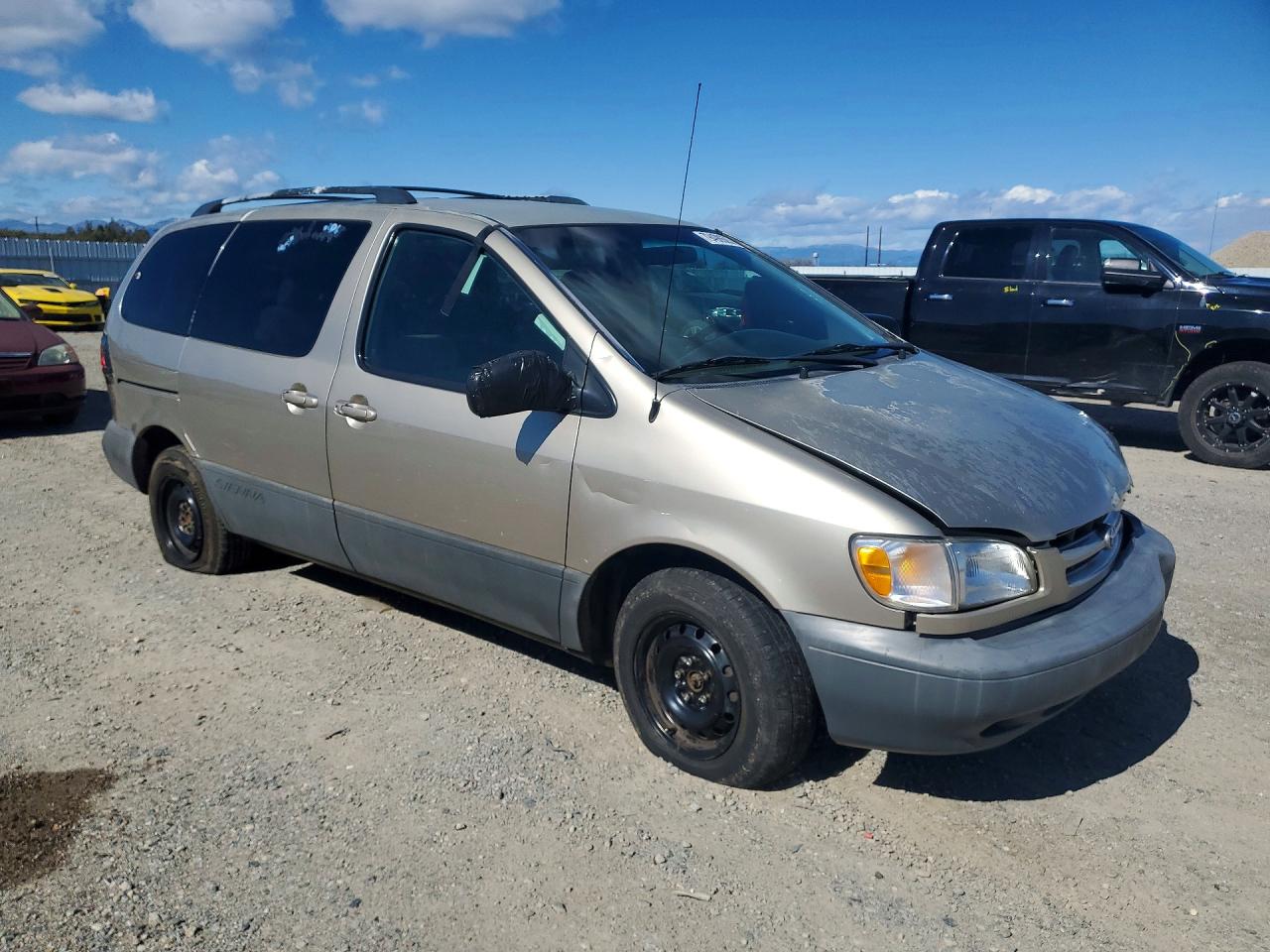 2000 TOYOTA SIENNA LE photo 10