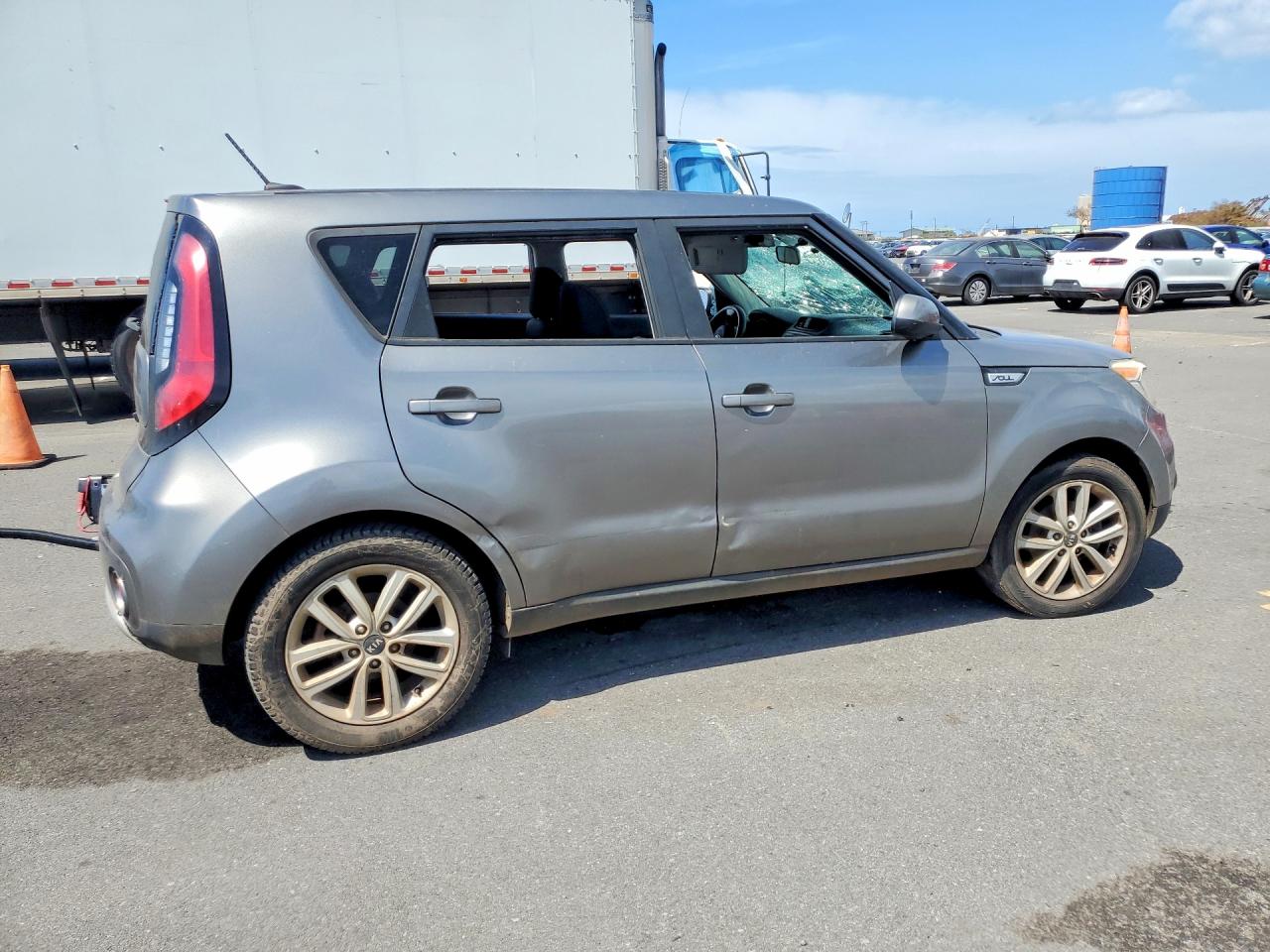 2018 KIA SOUL + photo 5