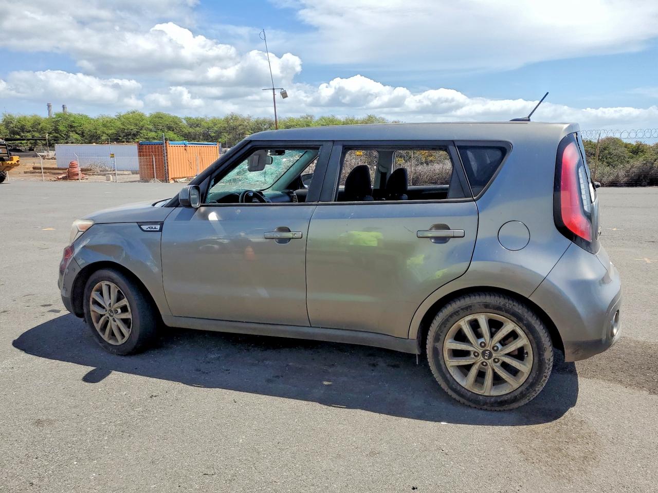 2018 KIA SOUL + photo 3
