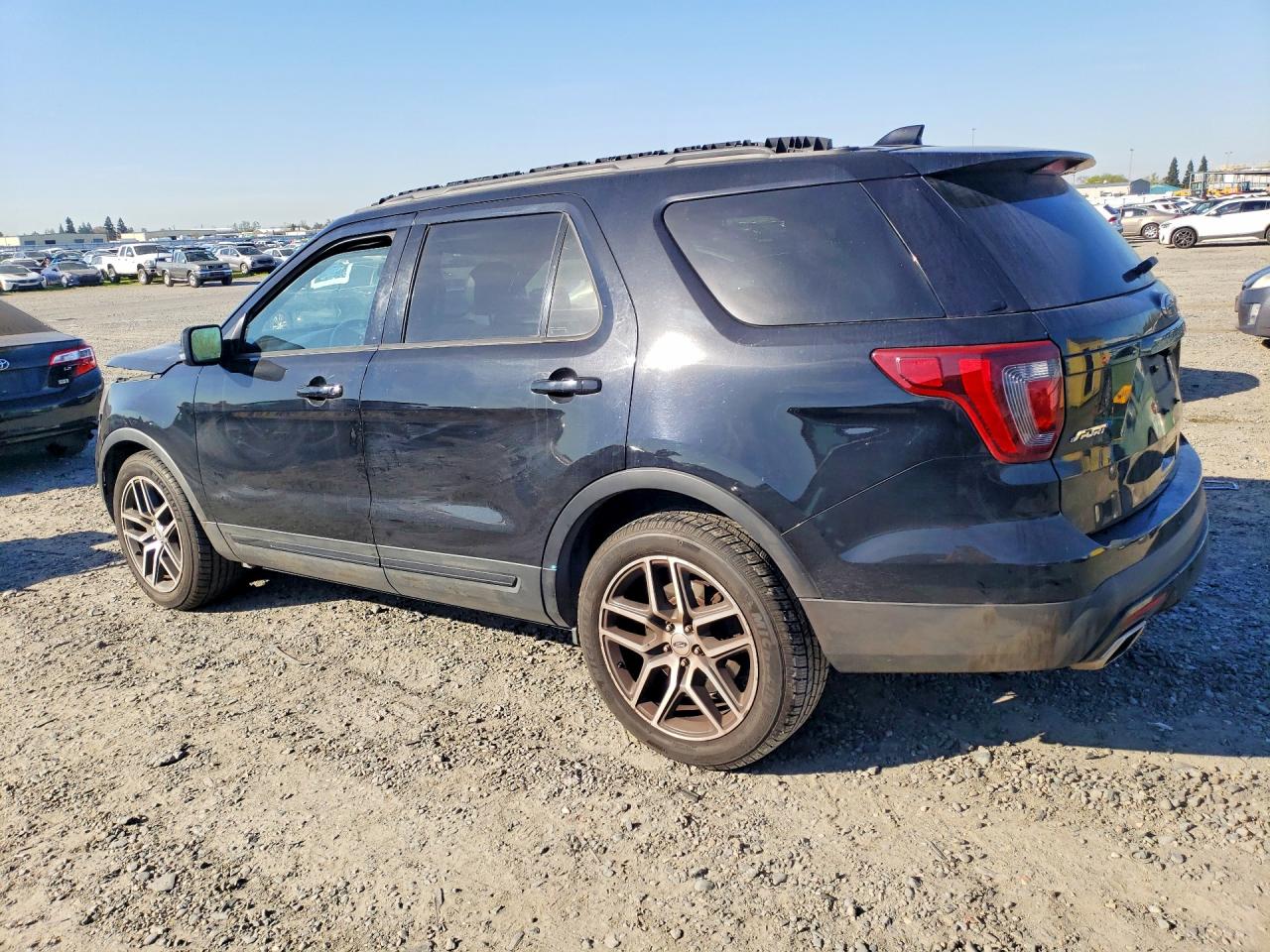 2017 FORD EXPLORER SPORT photo 3
