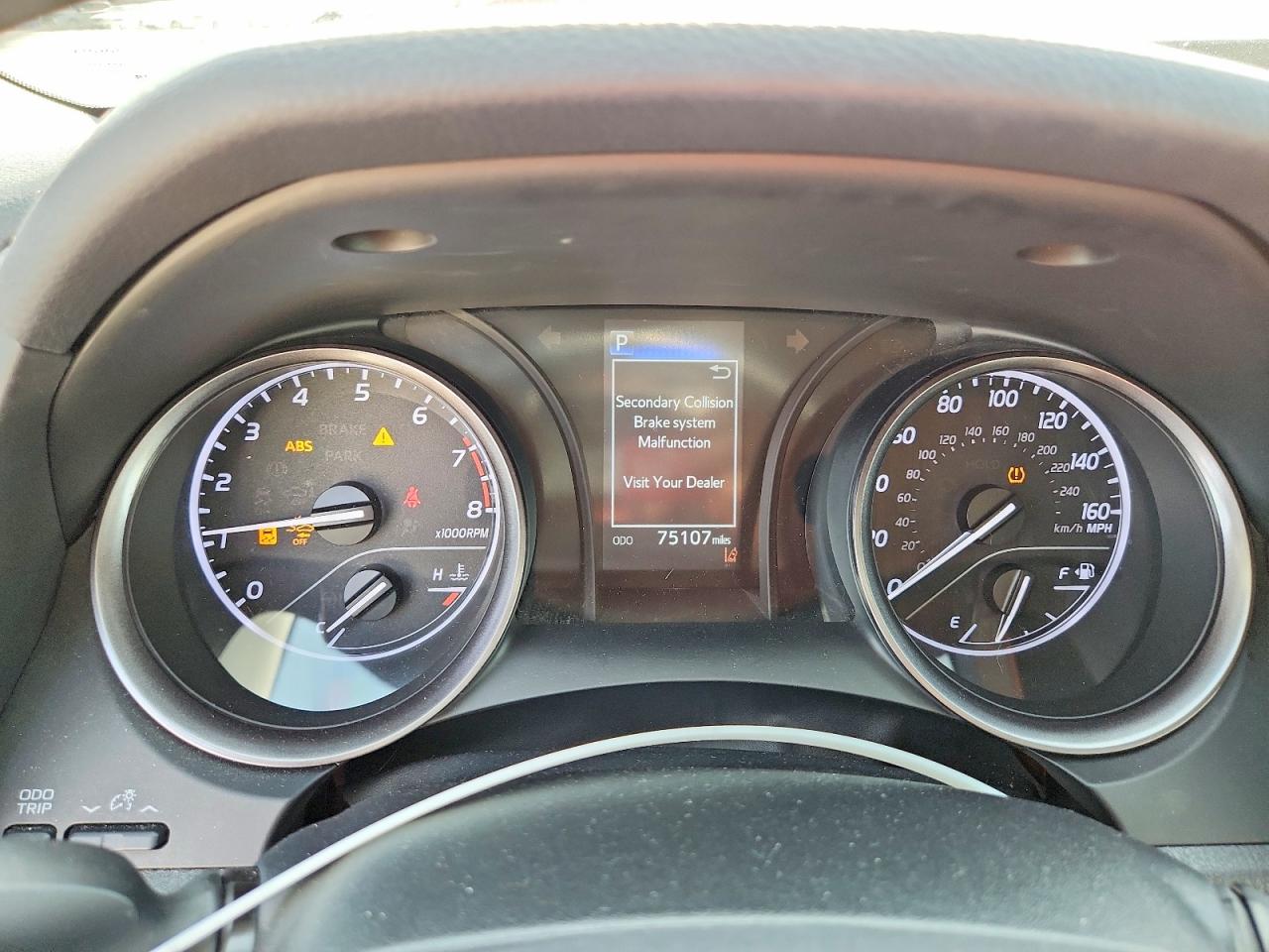 2021 TOYOTA CAMRY SE photo 25