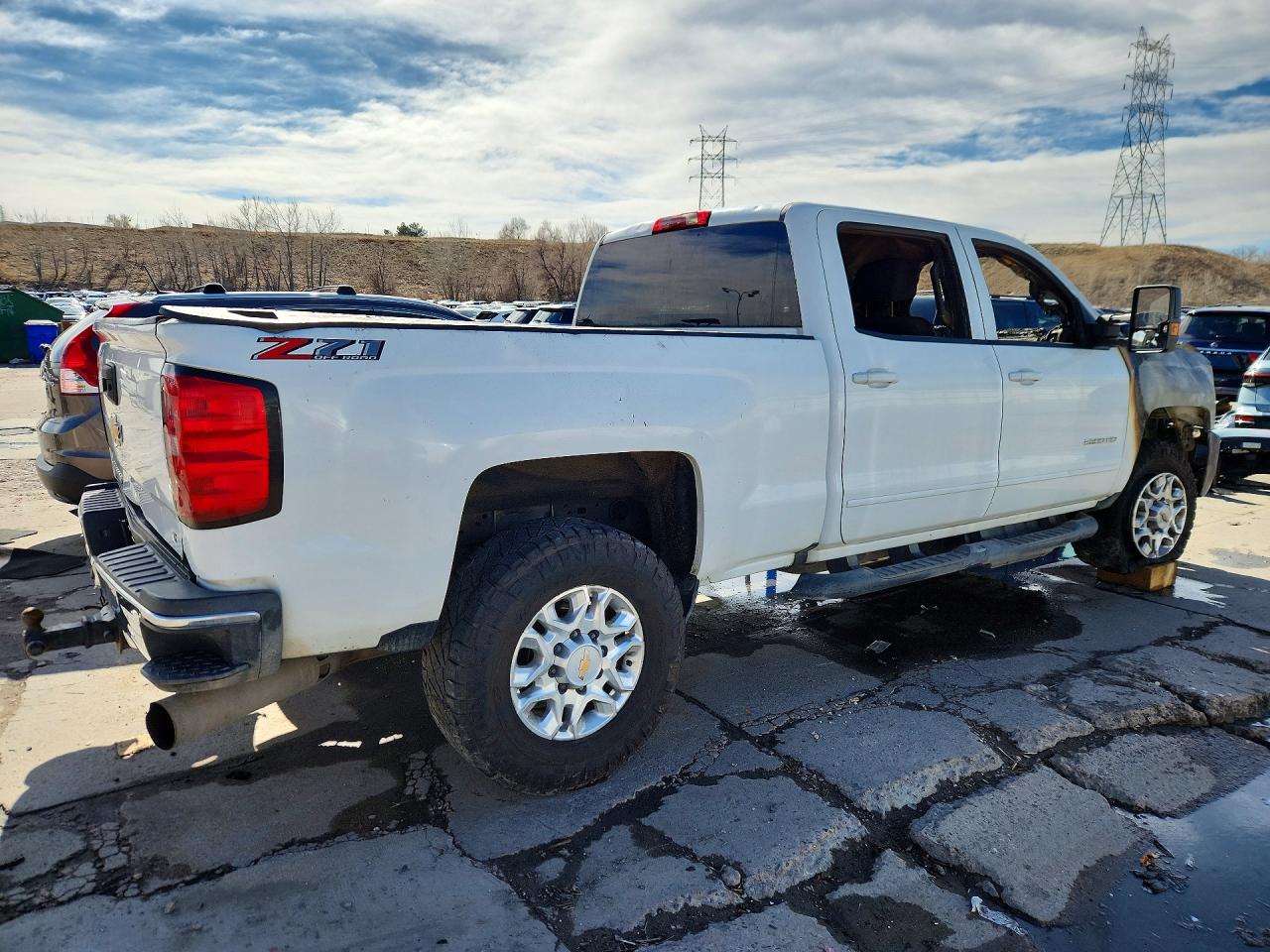 2018 CHEVROLET SILVERADO K2500 HEAVY DUTY LT photo 3