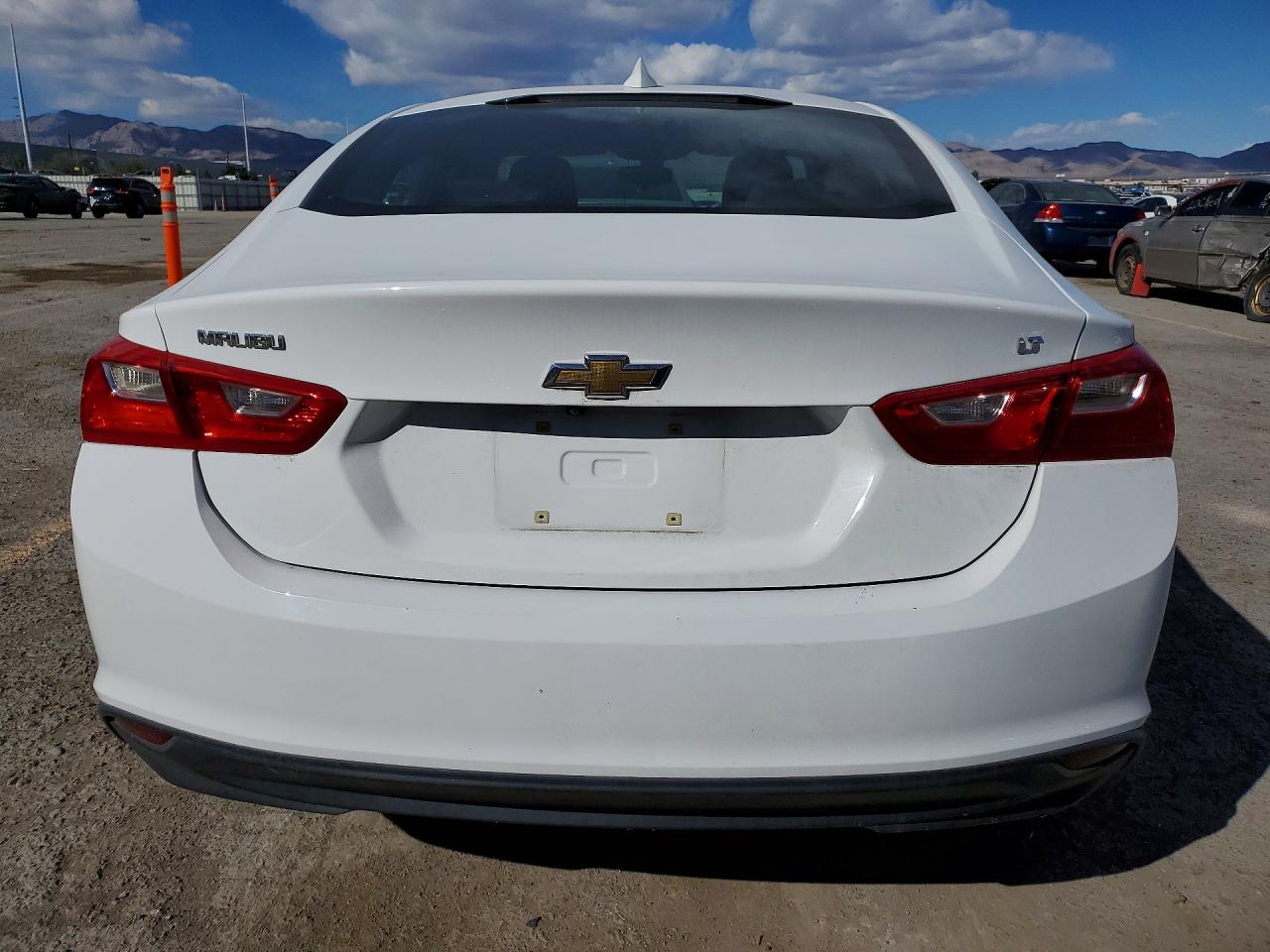 2016 CHEVROLET MALIBU LT photo 16