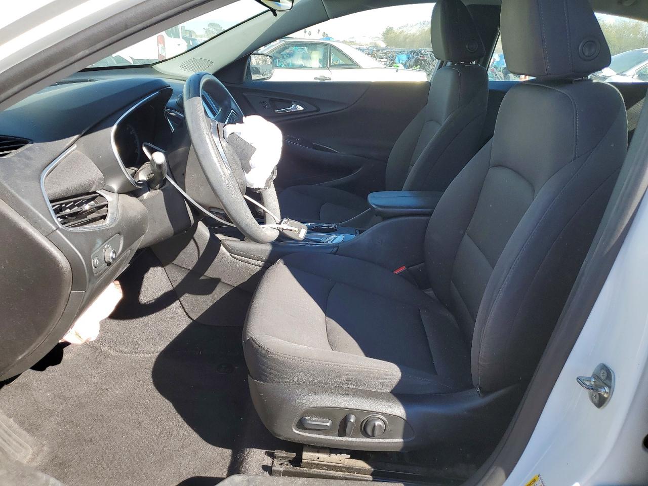 2016 CHEVROLET MALIBU LT photo 19