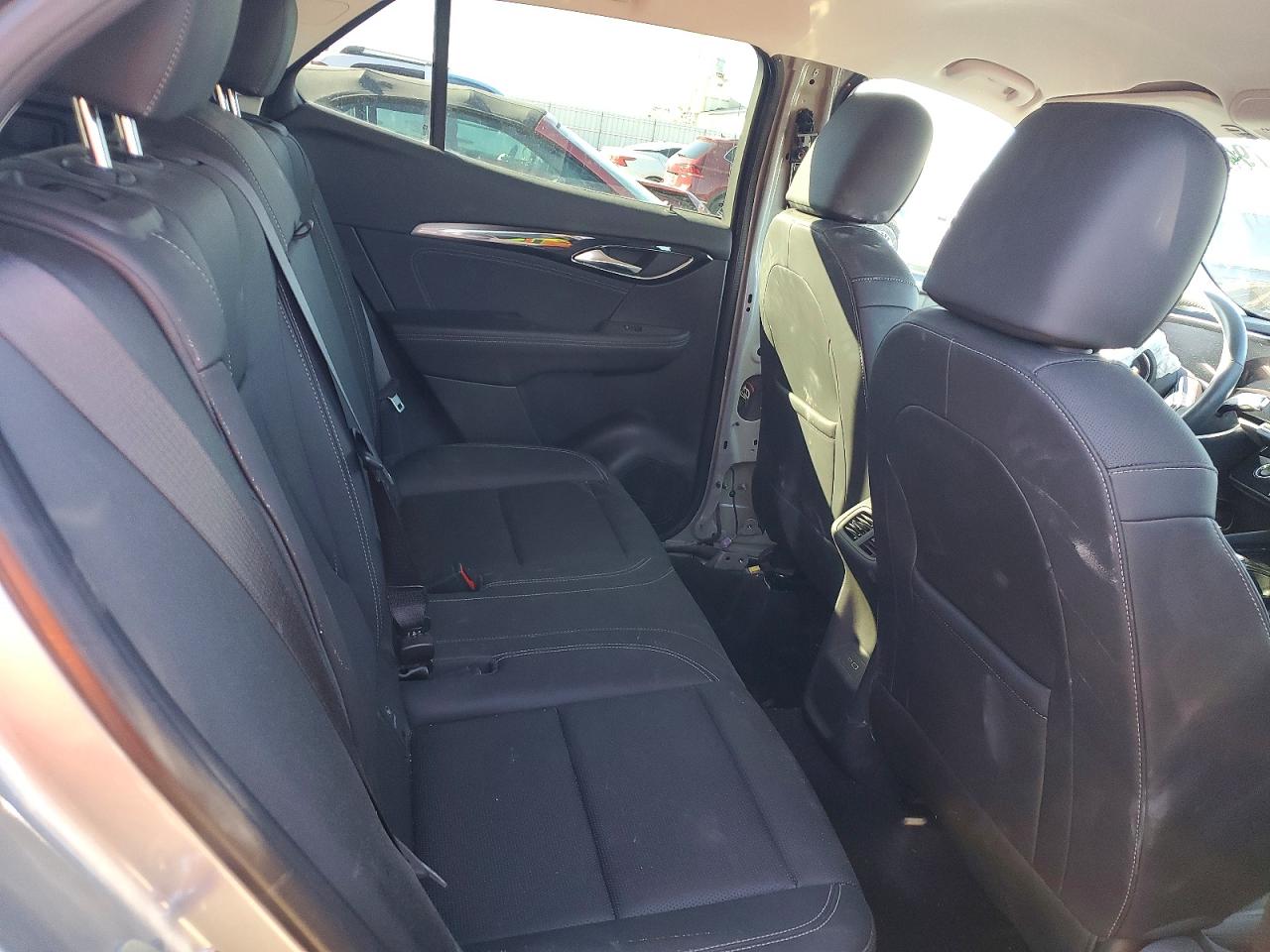 2025 BUICK ENVISION PREFERRED photo 21