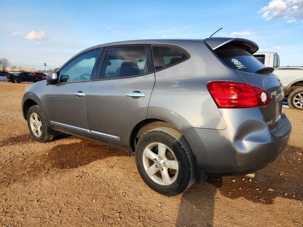 2013 NISSAN ROGUE S photo 4