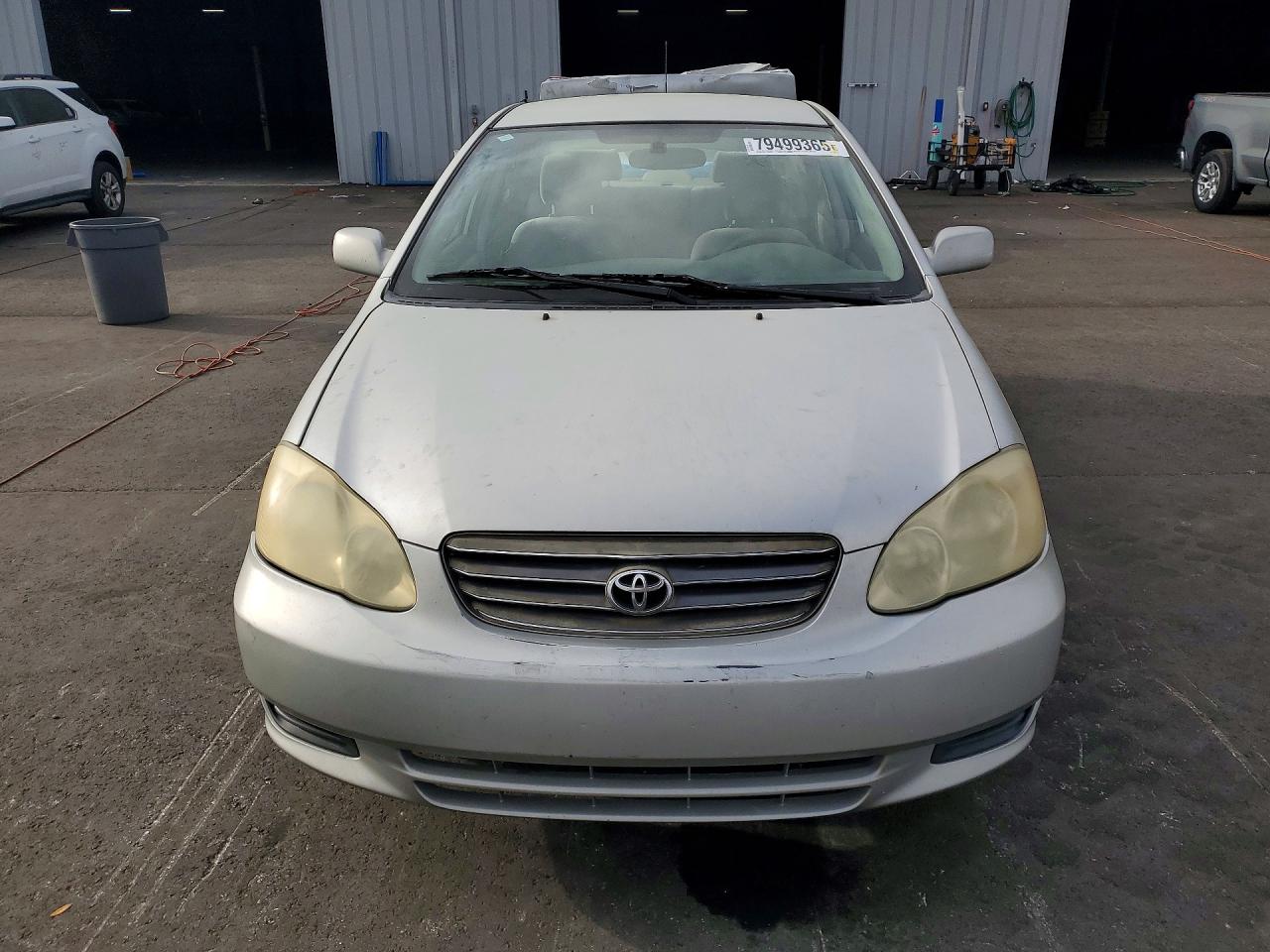 2004 TOYOTA COROLLA LE photo 5