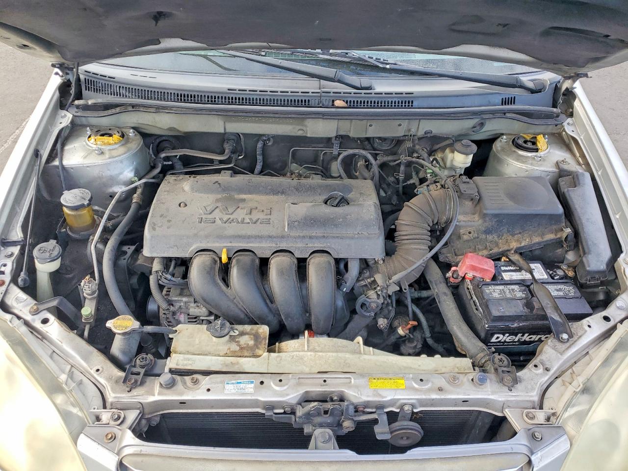 2004 TOYOTA COROLLA LE photo 11