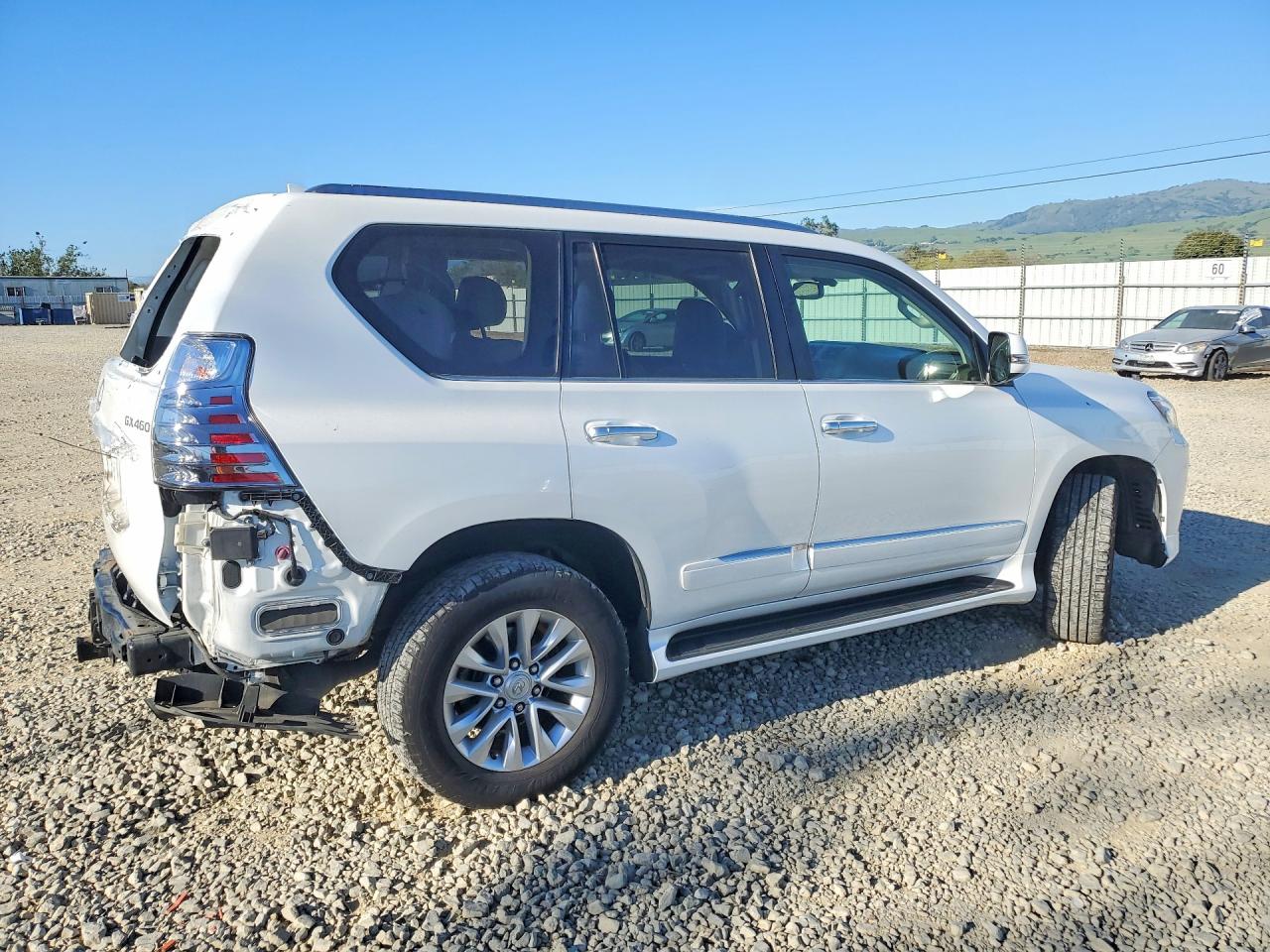 2018 LEXUS GX photo 5