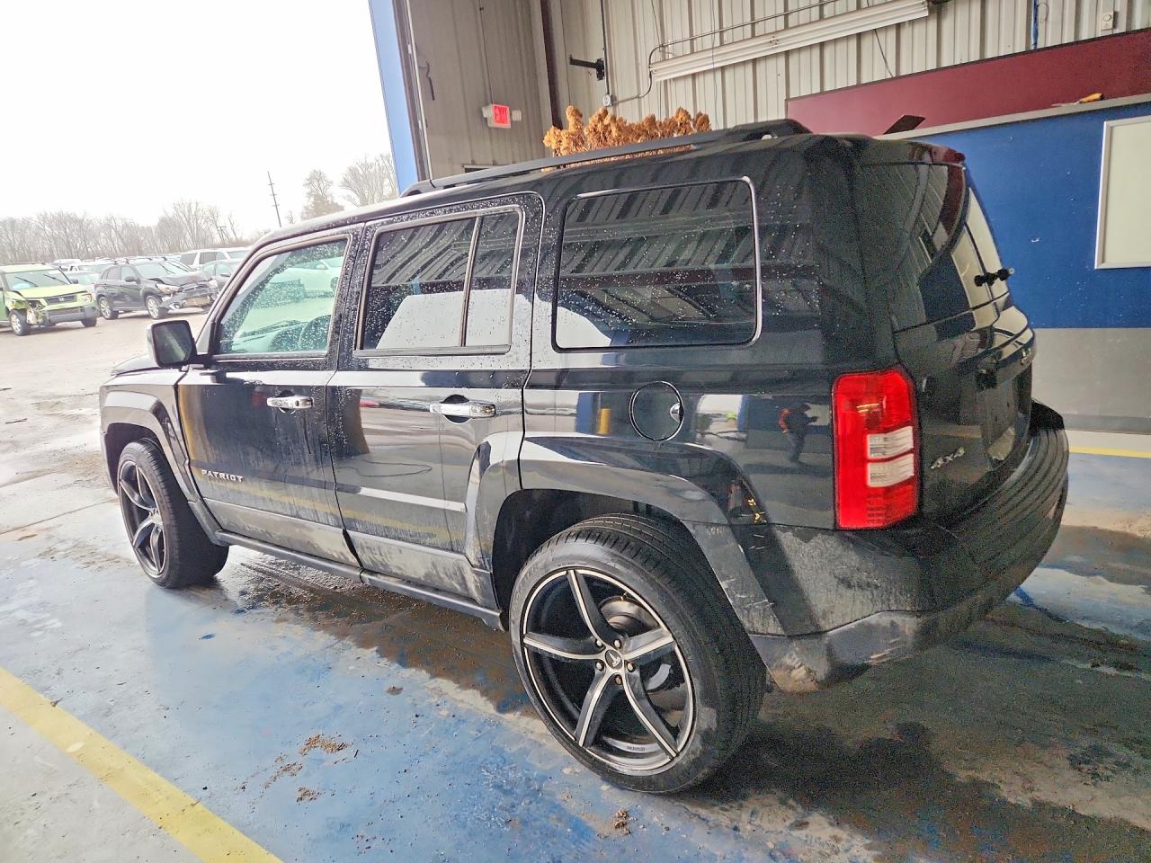 2014 JEEP PATRIOT LATITUDE photo 3