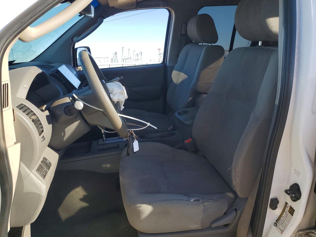 2006 NISSAN FRONTIER SE photo 13