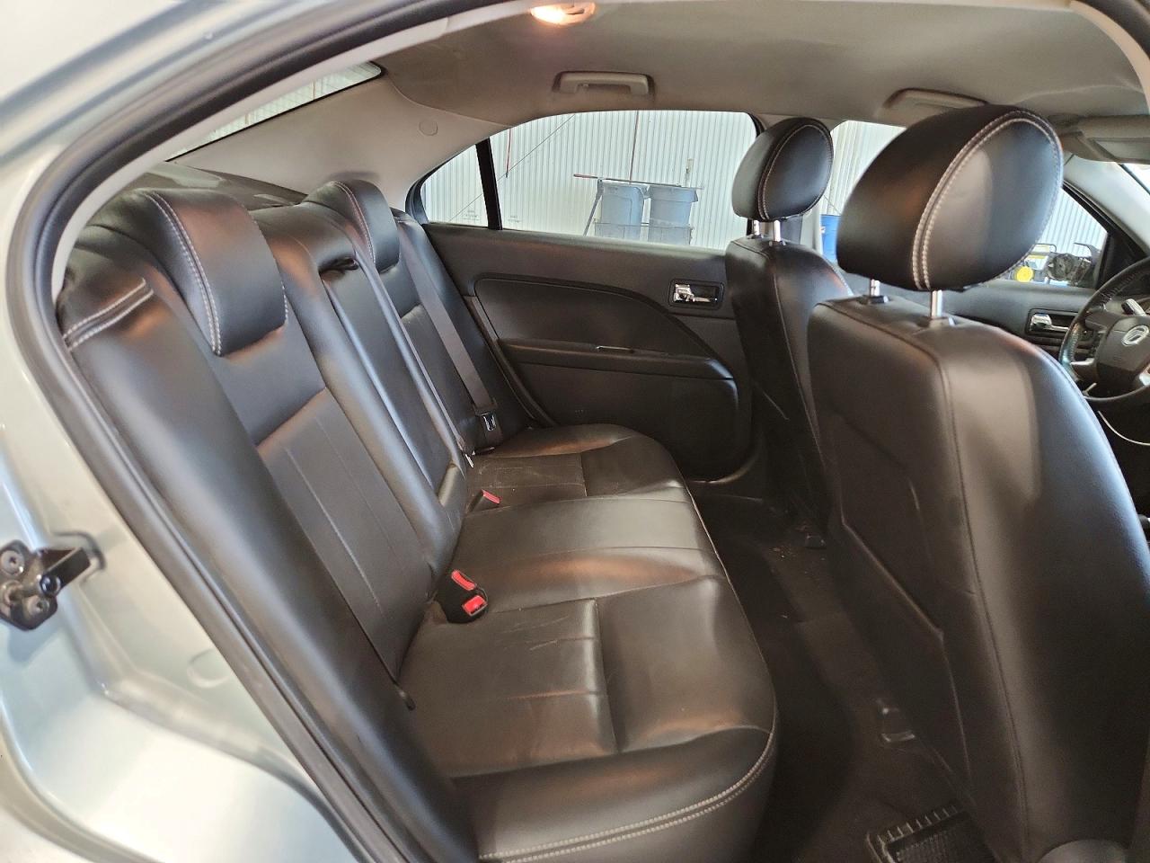 2006 MERCURY MILAN photo 19
