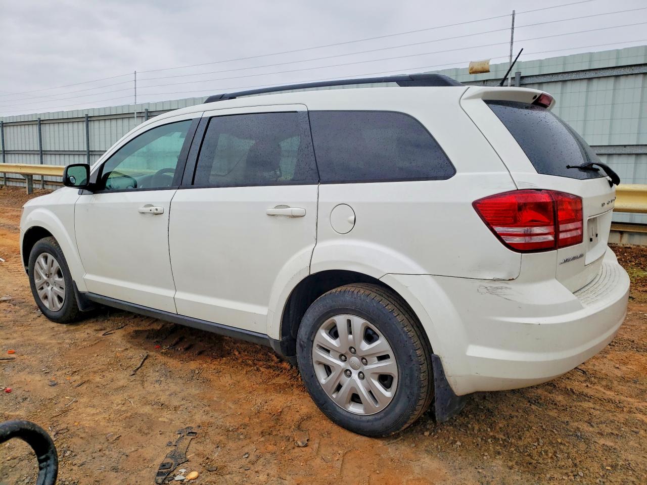 2017 DODGE JOURNEY SE photo 3