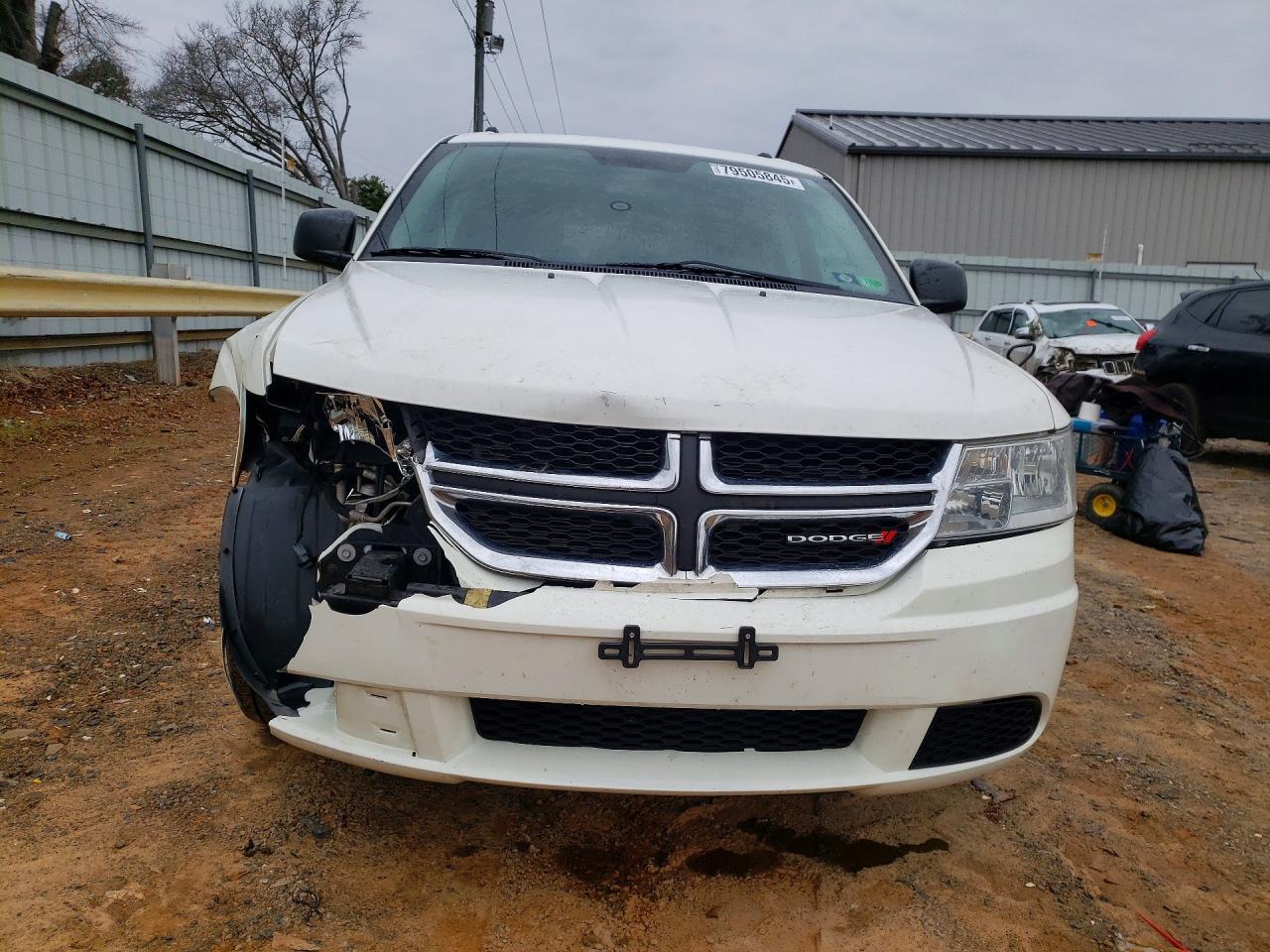 2017 DODGE JOURNEY SE photo 9