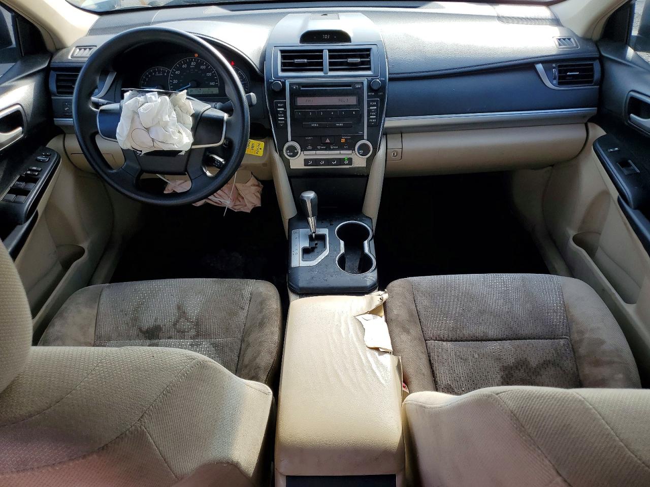 2012 TOYOTA CAMRY photo 15